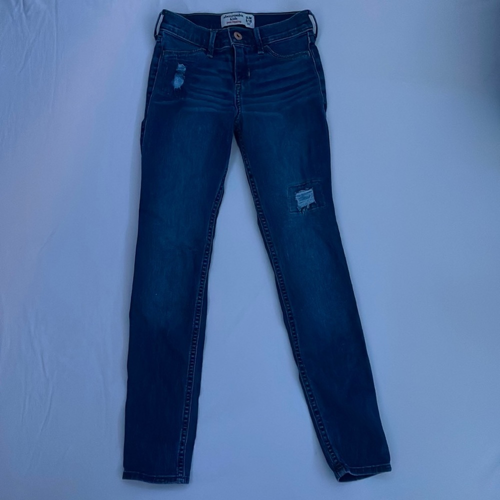 Abercrombie kids skinny blue jeans